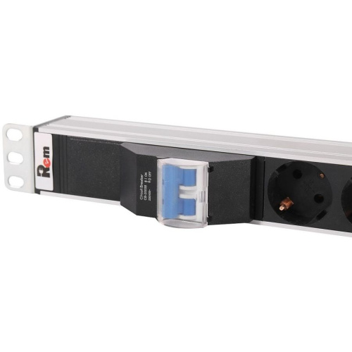 Блок распределения питания Remade R-16-20S-A-1420-K верт.размещ. 20xSchuko базовые 16A клеммная колодка