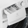 Стиральная машина Electrolux EW6F2282E белый