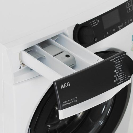 Стиральная машина AEG LFR73044SCE белый