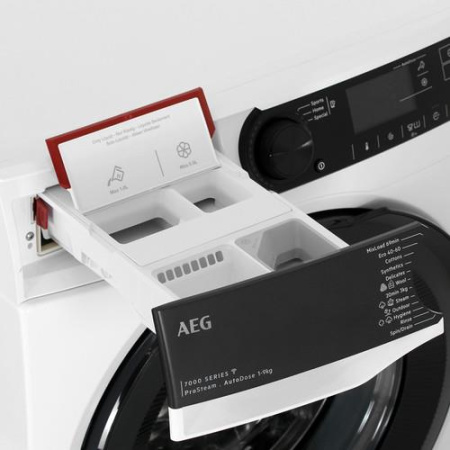 Стиральная машина AEG LFR73944QE белый