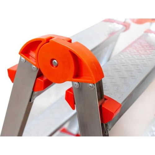 Лестница-стремянка двухсторонняя Perilla Ярус 122406 стальная 6-х ступенчатая