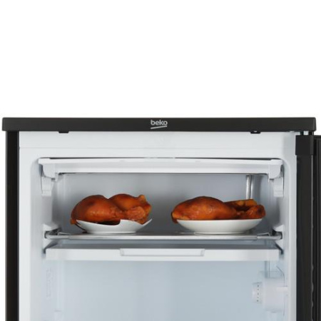 Холодильник компактный Beko B1RSSE852B черный