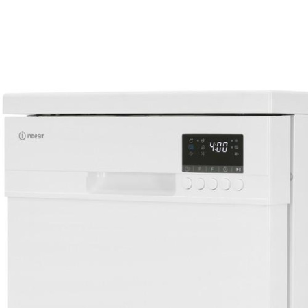 Посудомоечная машина Indesit DFS 1C269 белый
