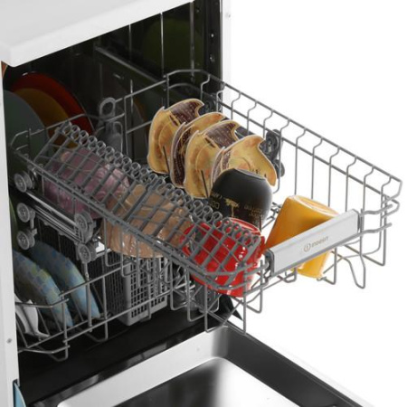 Посудомоечная машина Indesit DFS 1C269 белый